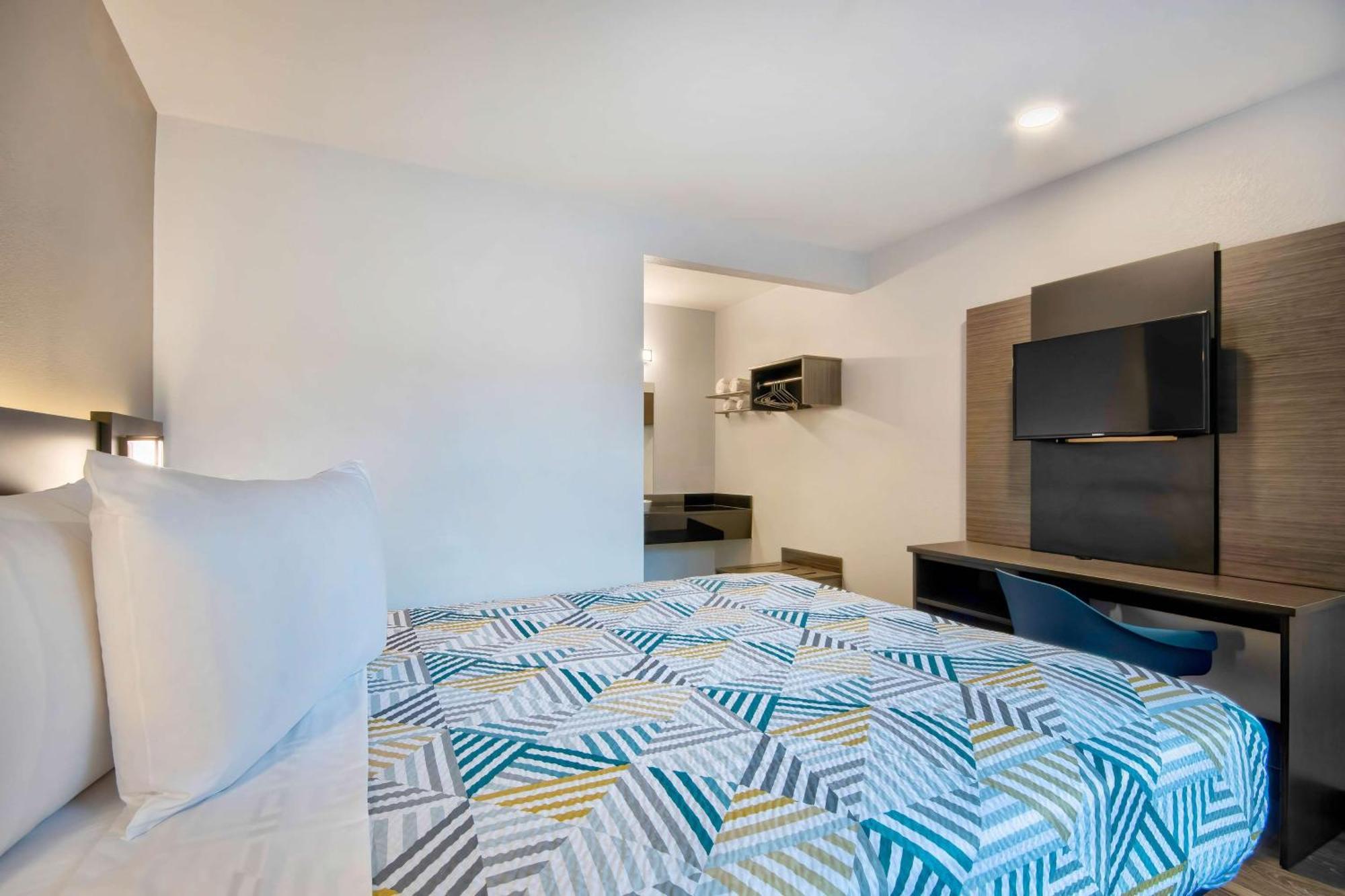 Motel 6-Marina, Ca - Monterey Exteriör bild