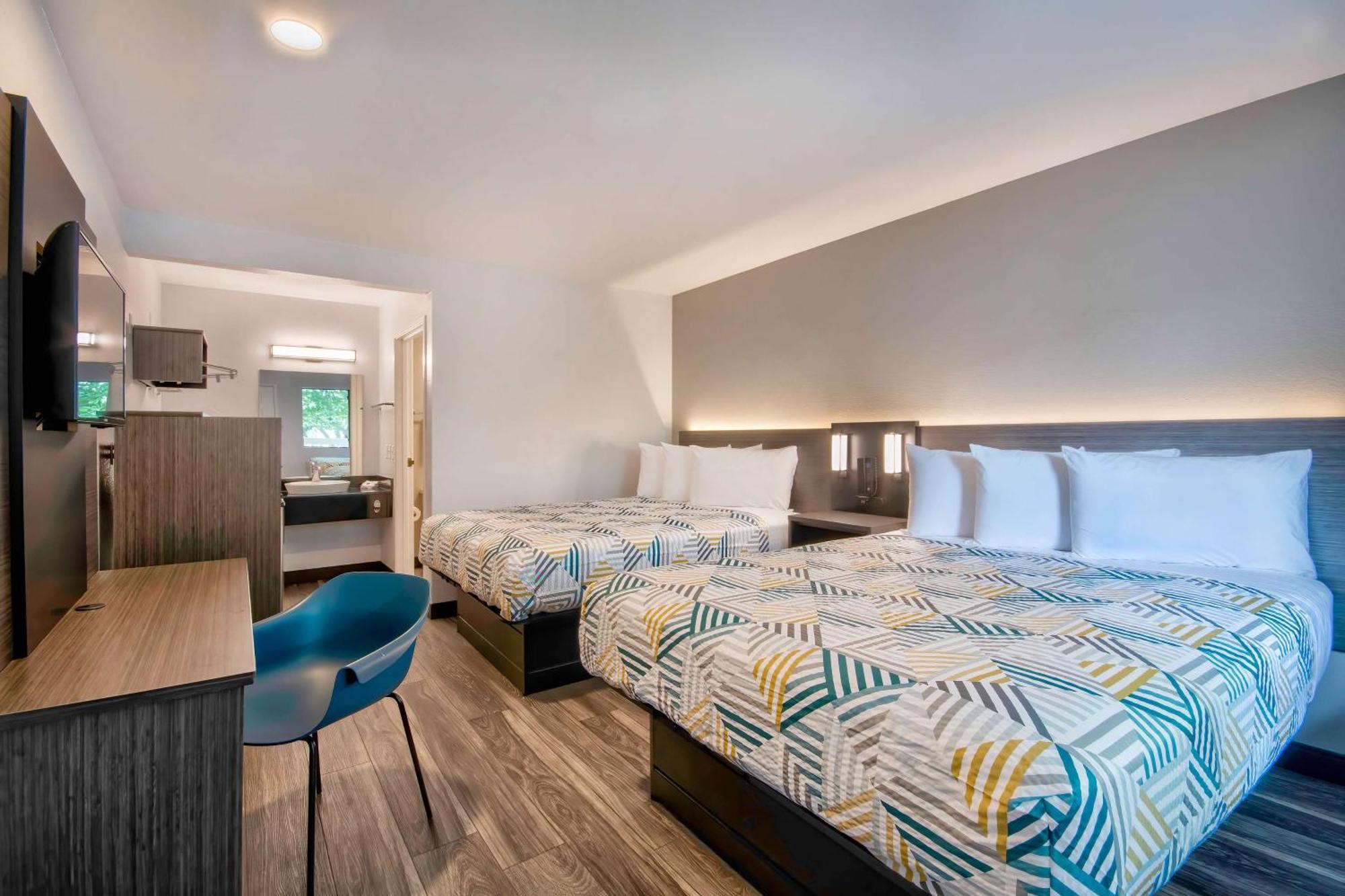 Motel 6-Marina, Ca - Monterey Exteriör bild
