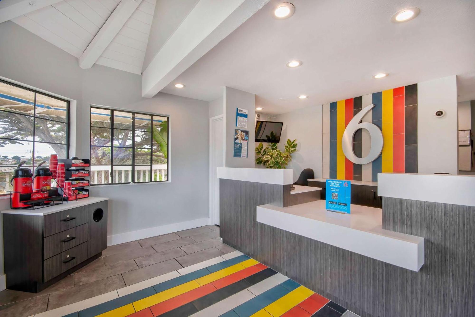 Motel 6-Marina, Ca - Monterey Exteriör bild